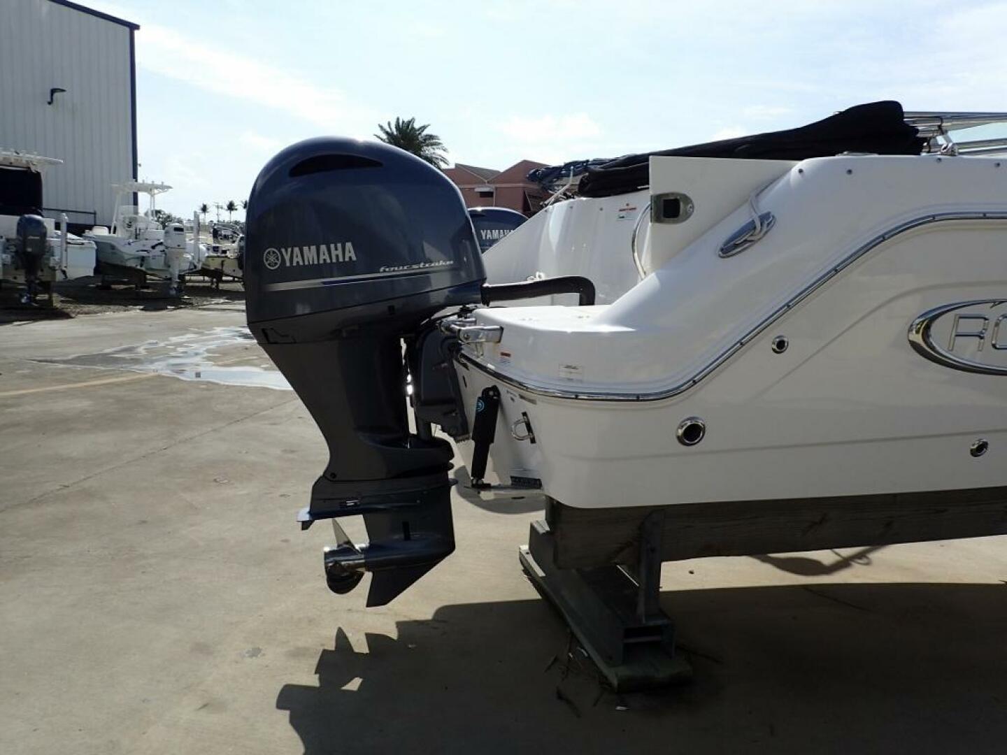 Slide: The Image of Robalo R227 DC 2021 - 5054602