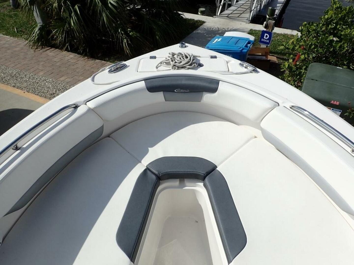 Slide: The Image of Robalo R227 DC 2021 - 5054609