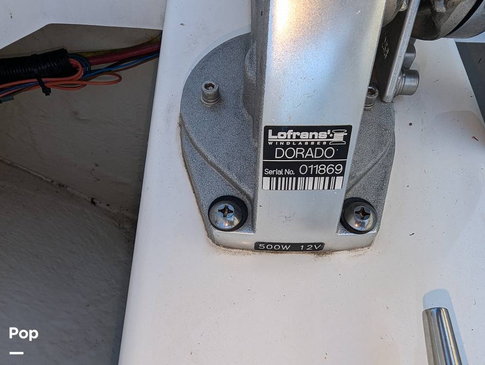 Slide: The Image of Robalo R242 Explorer 2019 - 14920711