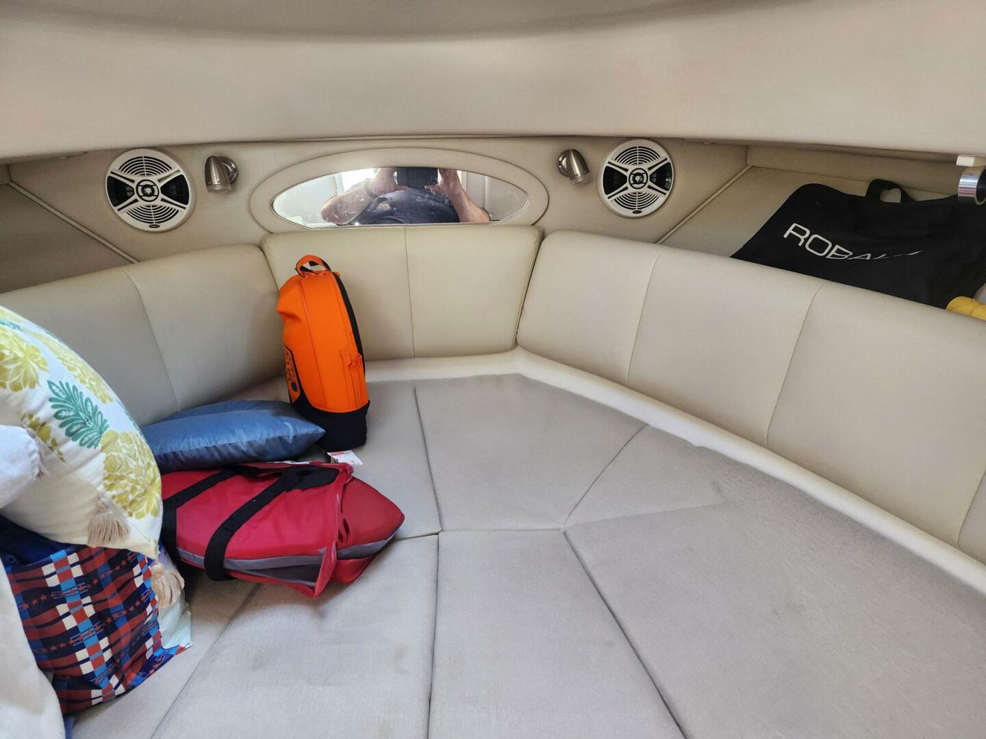 Slide: The Image of Robalo R245 Walkaround Express 2015 - 5558441