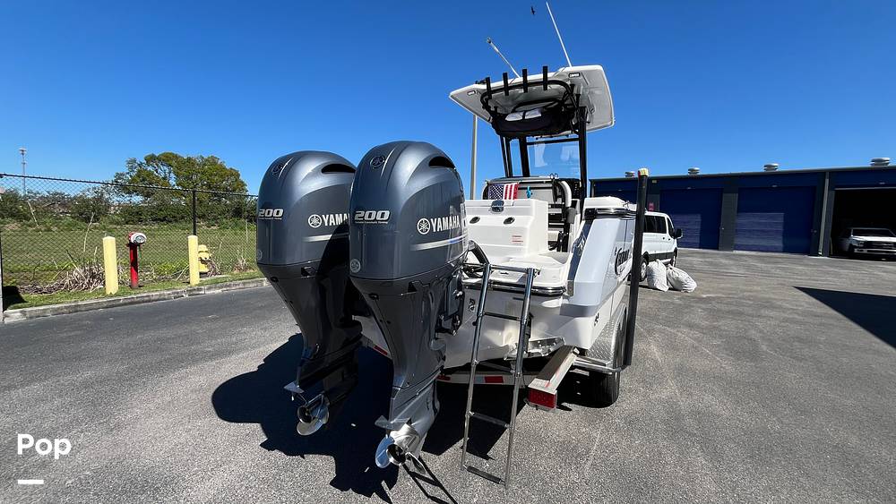Slide: The Image of Robalo R250 2023 - 3