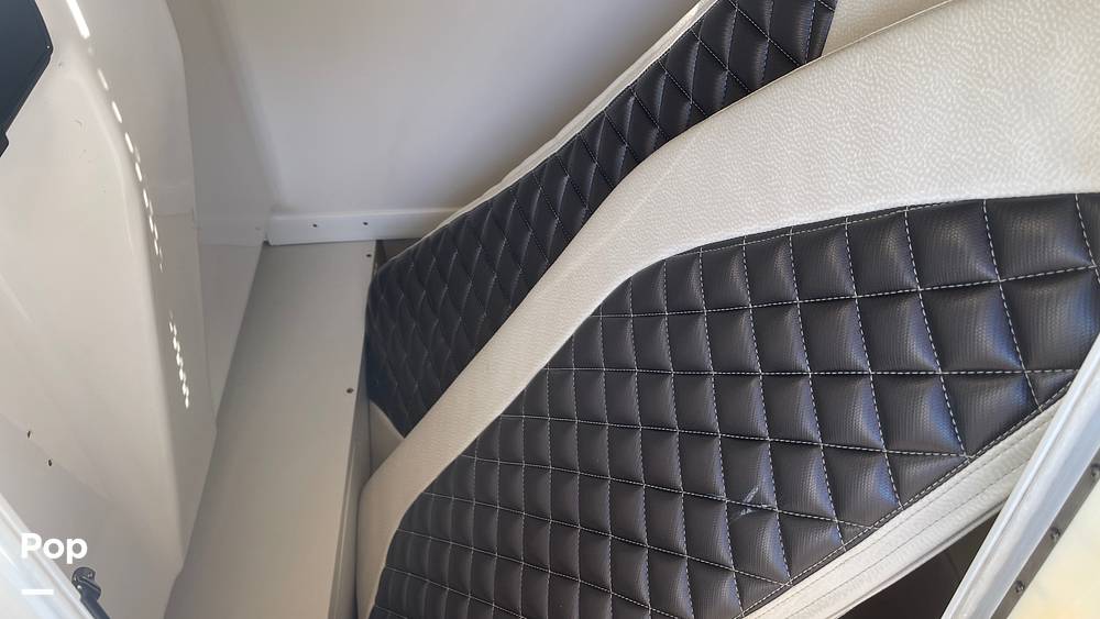 Slide: The Image of Bow Cushions - 15116421