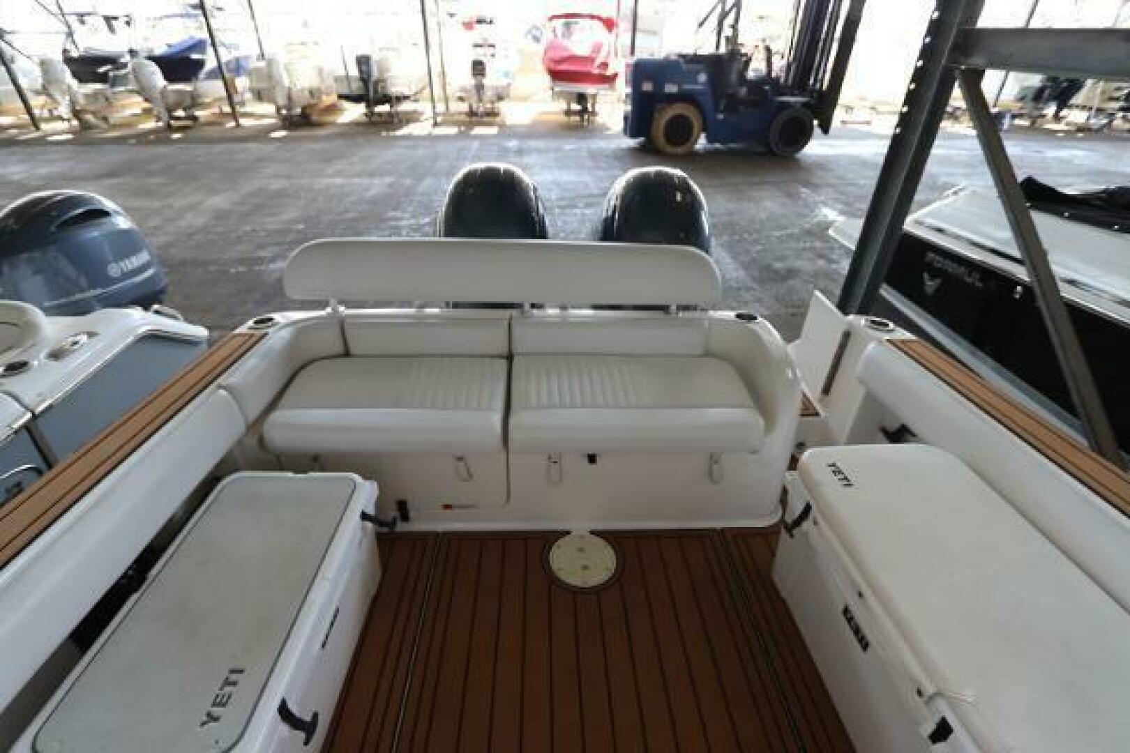 Slide: The Image of Robalo R265 Walkaround 2016 - 5261471
