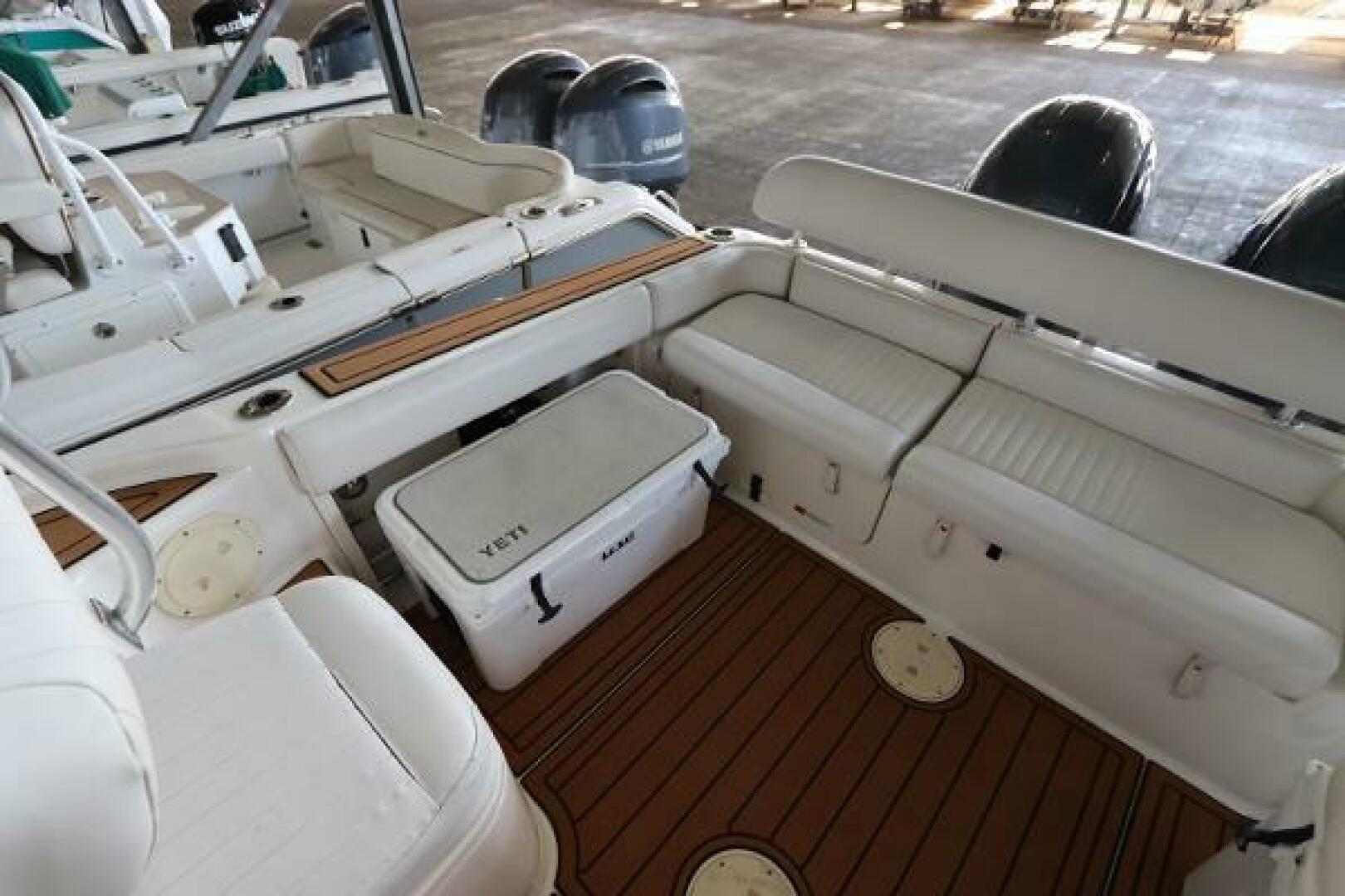 Slide: The Image of Robalo R265 Walkaround 2016 - 5261472