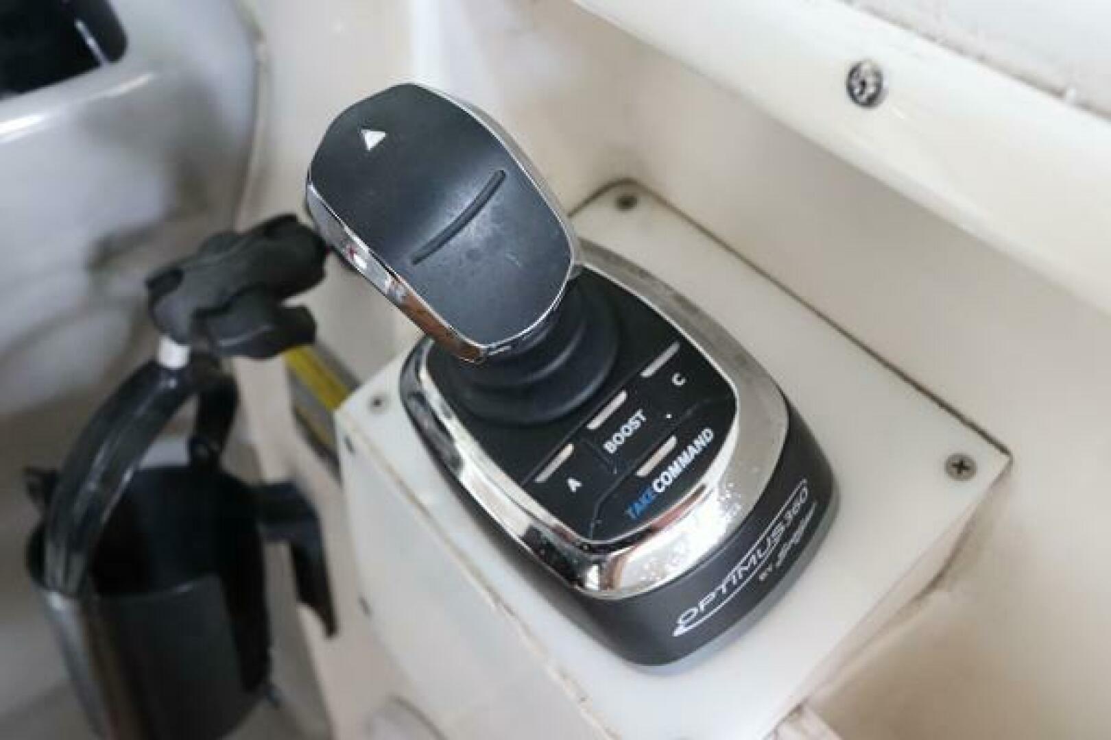 Slide: The Image of Robalo R265 Walkaround 2016 - 5261492
