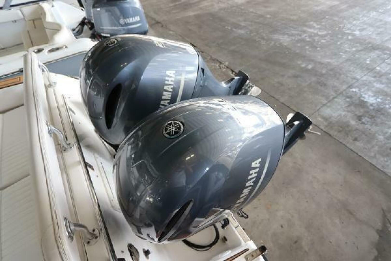Slide: The Image of Robalo R265 Walkaround 2016 - 5261470