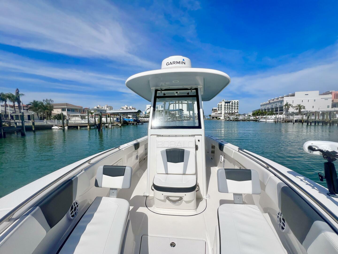 Slide: The Image of Robalo R272 2022 - 5593371