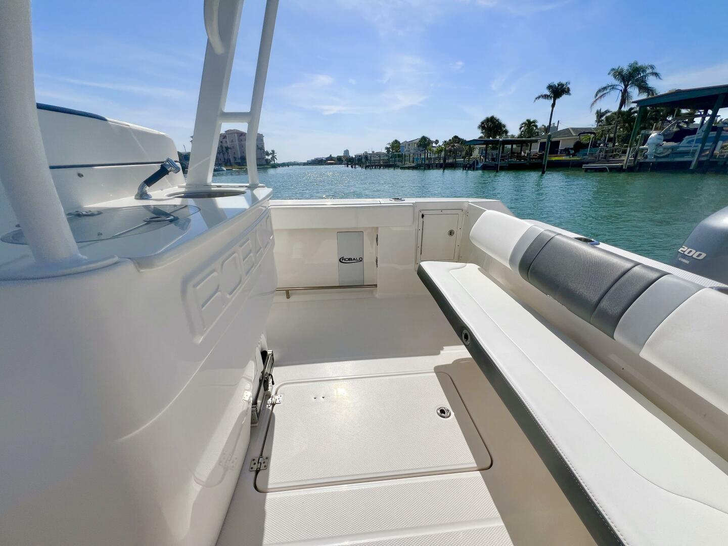 Slide: The Image of Robalo R272 2022 - 5593374