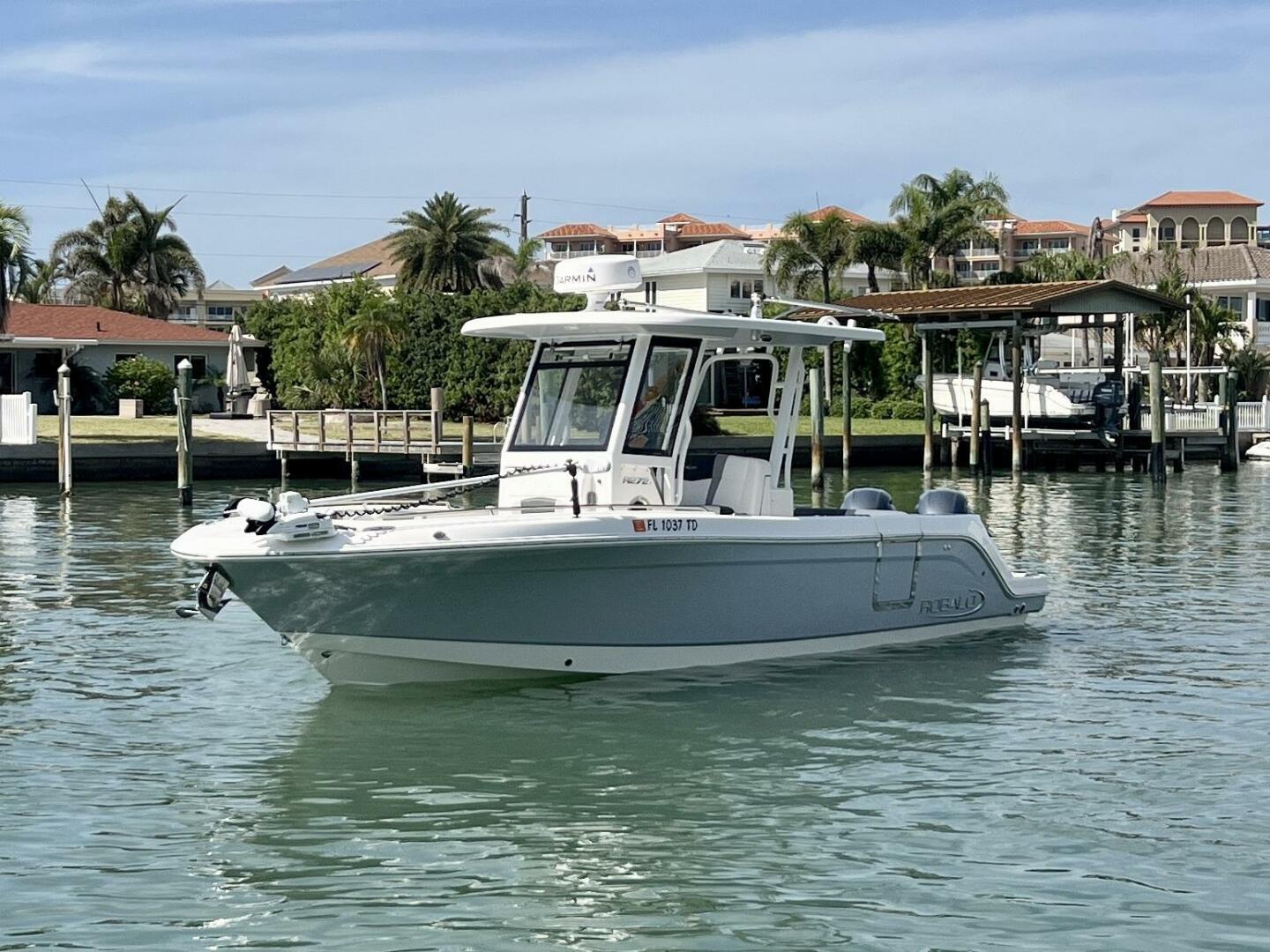 Slide: The Image of Robalo R272 2022 - 5593382