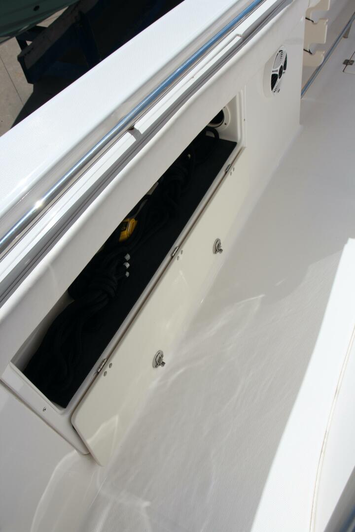 Slide: The Image of 2013 Robalo R300 - 5031872