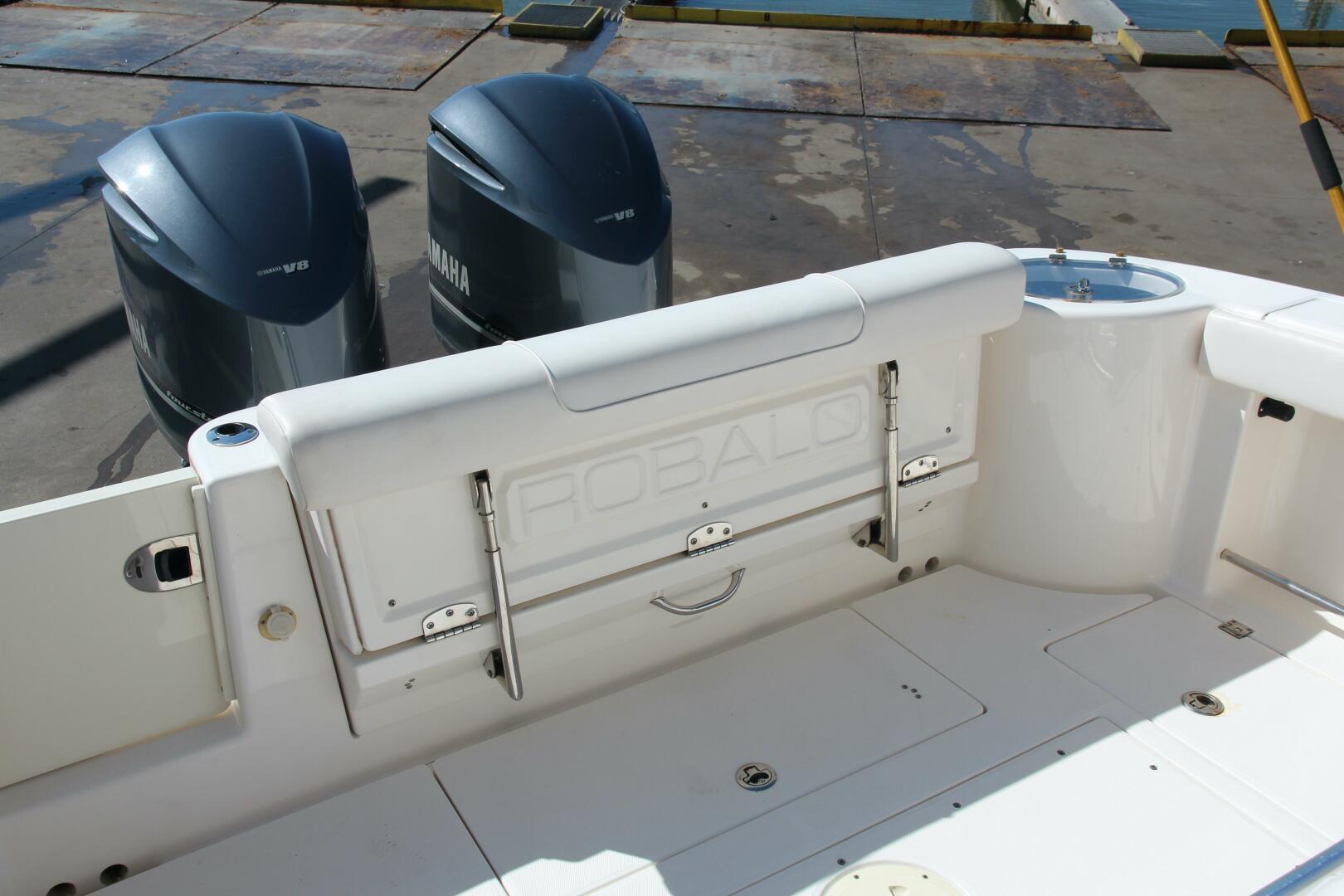 Slide: The Image of 2013 Robalo R300 - 5031873