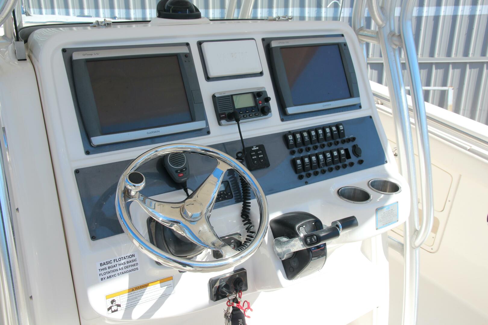 Slide: The Image of 2013 Robalo R300 - 5031847