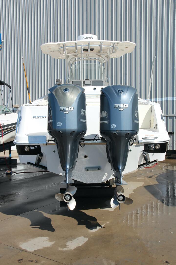 Slide: The Image of 2013 Robalo R300 - 5031801
