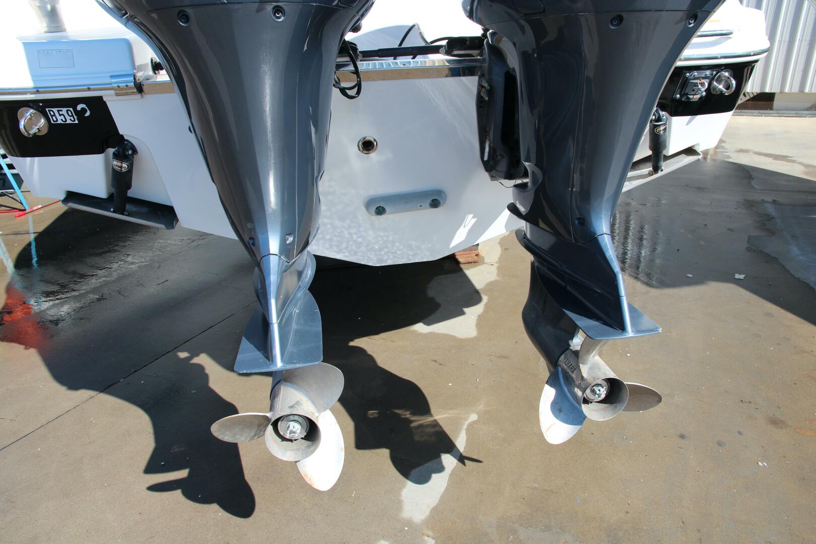 Slide: The Image of 2013 Robalo R300 - 5031822
