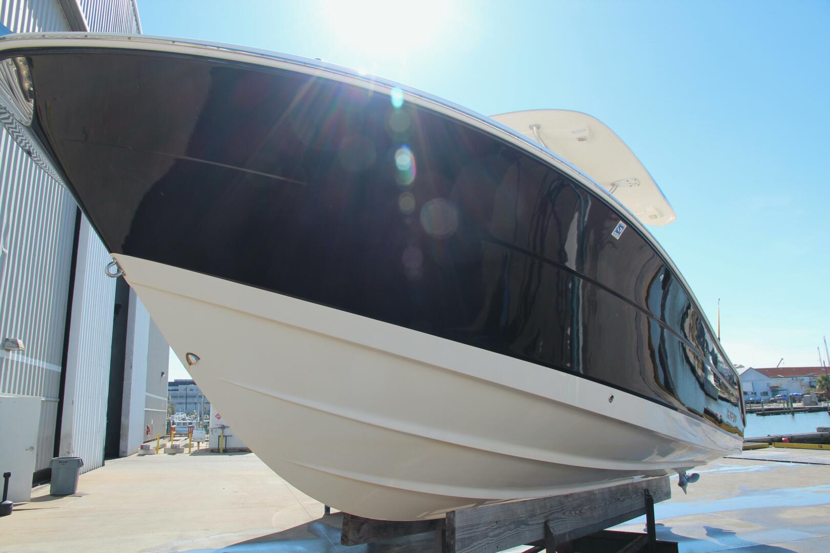 Slide: The Image of 2013 Robalo R300 - 5031811