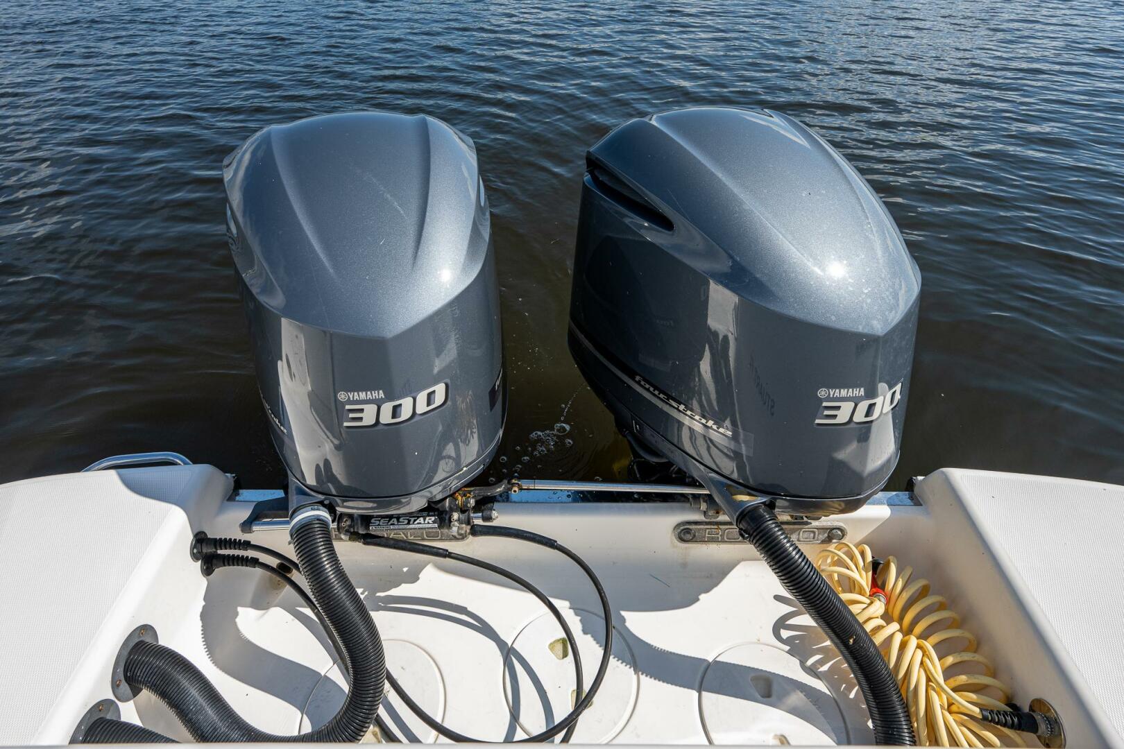 Slide: The Image of Robalo R300 CC 2015 - 4254585