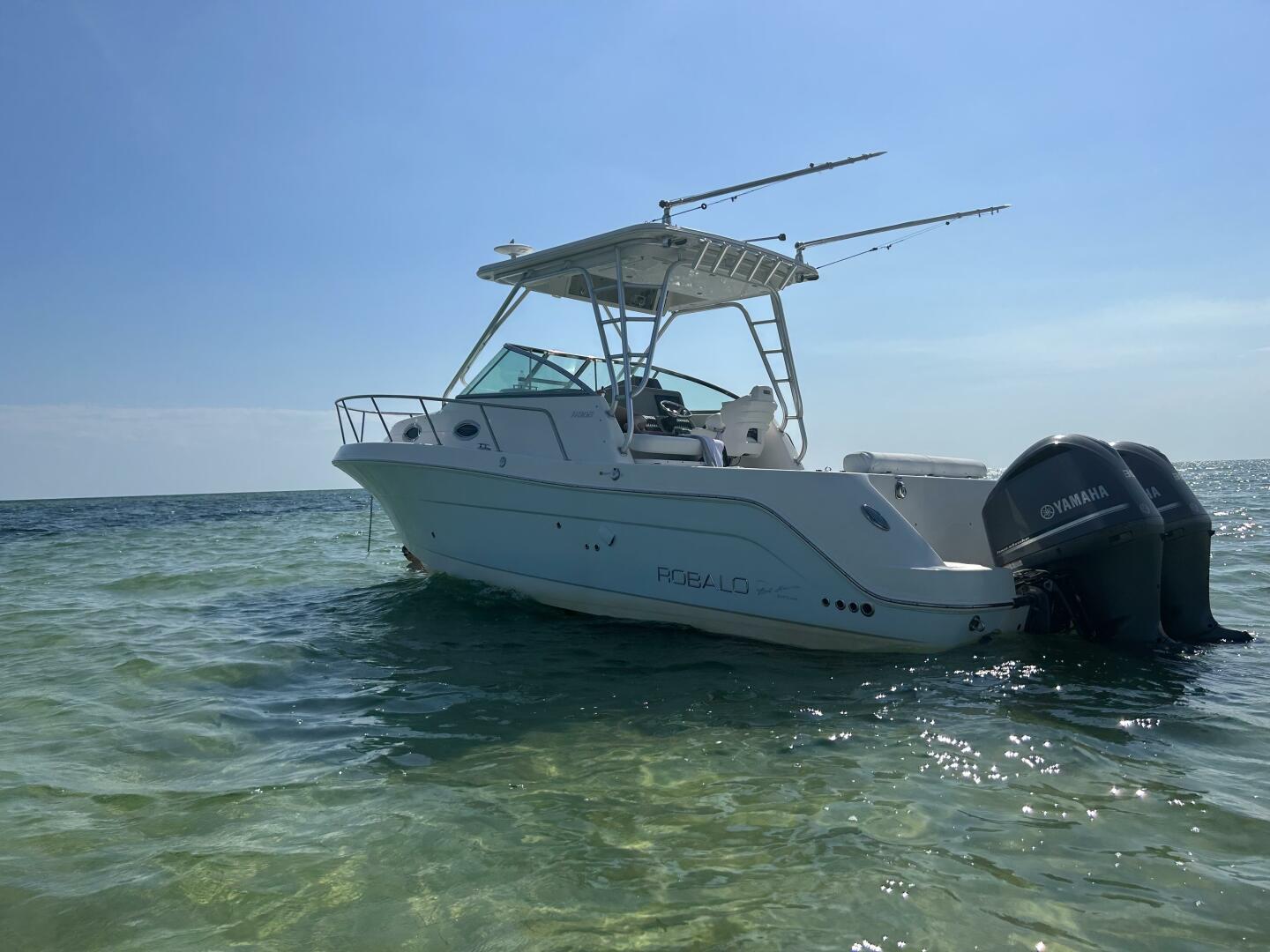 Slide: The Image of Robalo R305 Walkaround 2015 - 3724518