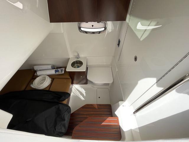 Slide: The Image of Robalo R360 2024 - 50