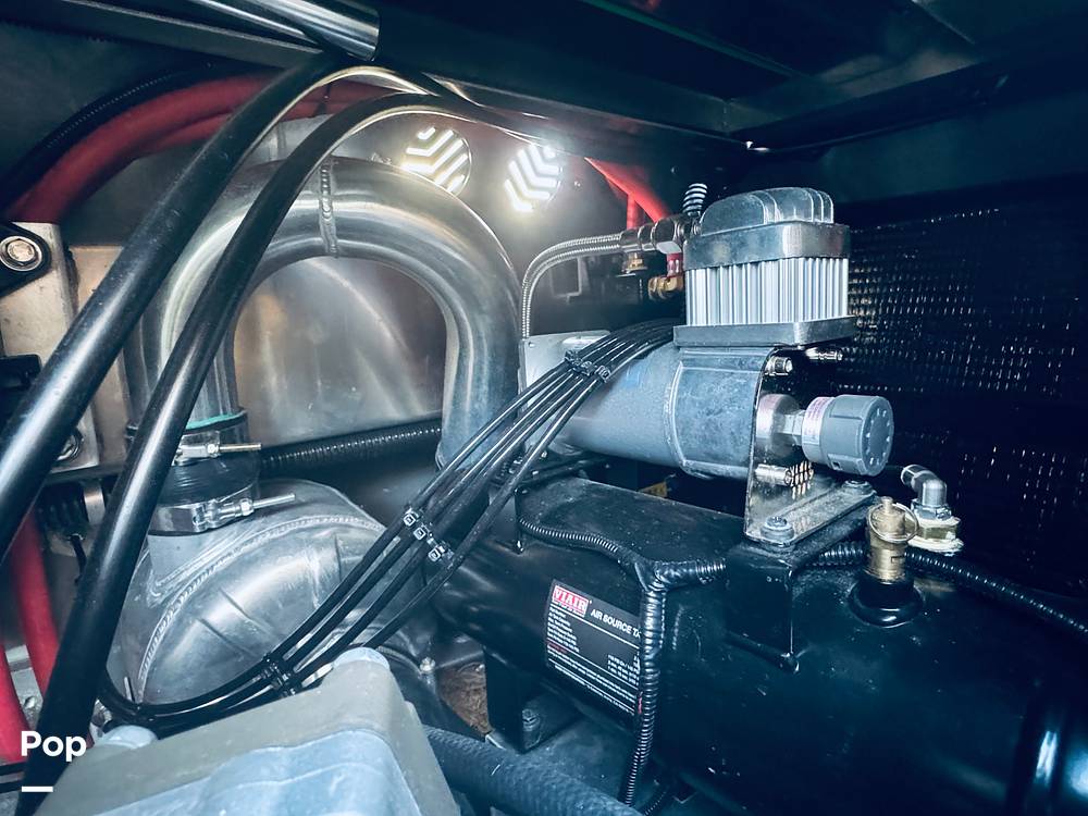 Slide: The Image of Rocky Mountain Jet RM2 BT 2024 - 15293225