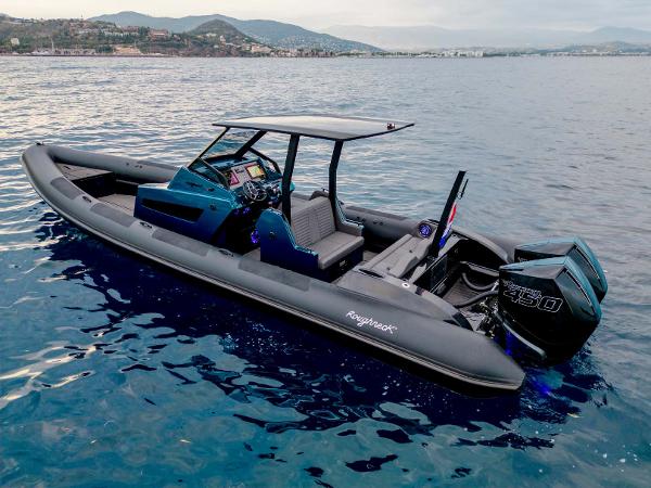 Slide: The Image of Roughneck Marine 1010 T-Top 2023 - 0