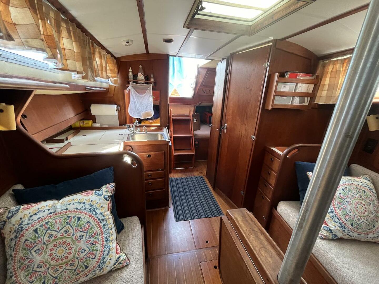 Slide: The Image of Sabre 32 1984 - 4760757