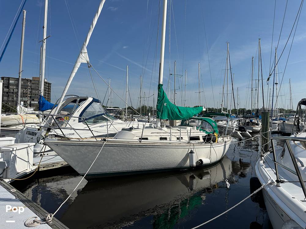 Slide: The Image of 1985 Sabre 34 - 15431422