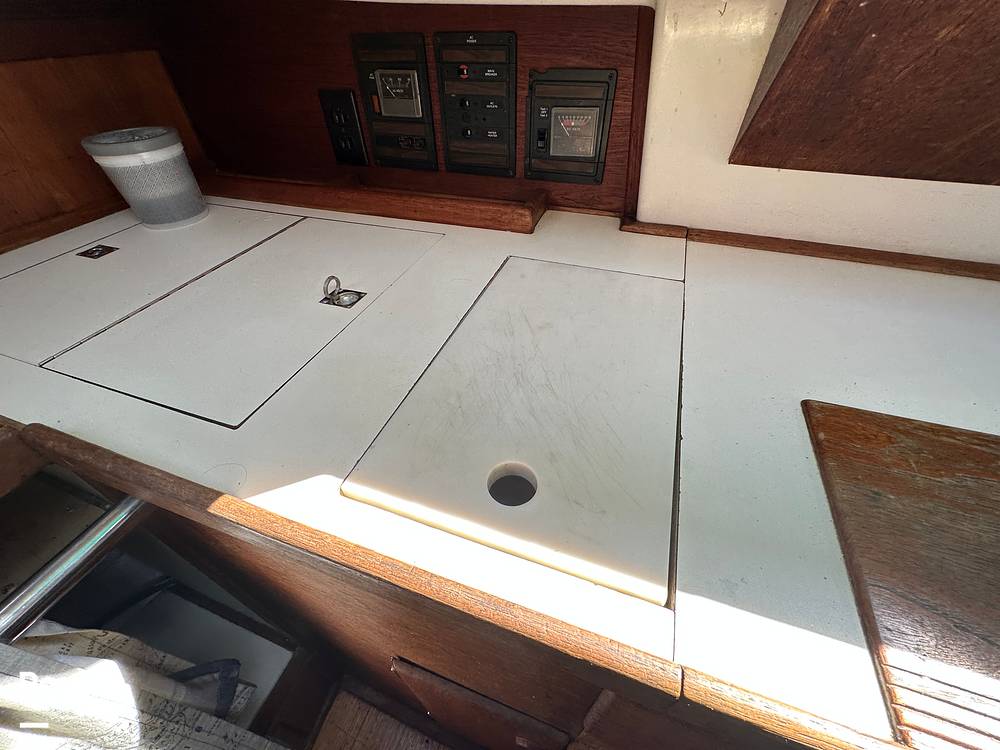 Slide: The Image of Sabre 34 1985 - 15431540