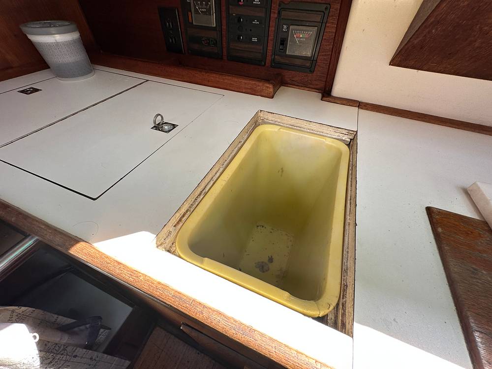 Slide: The Image of Sabre 34 1985 - 15431541