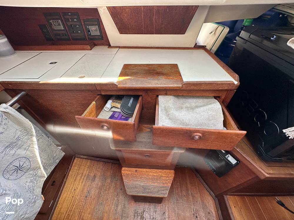 Slide: The Image of Sabre 34 1985 - 15431590