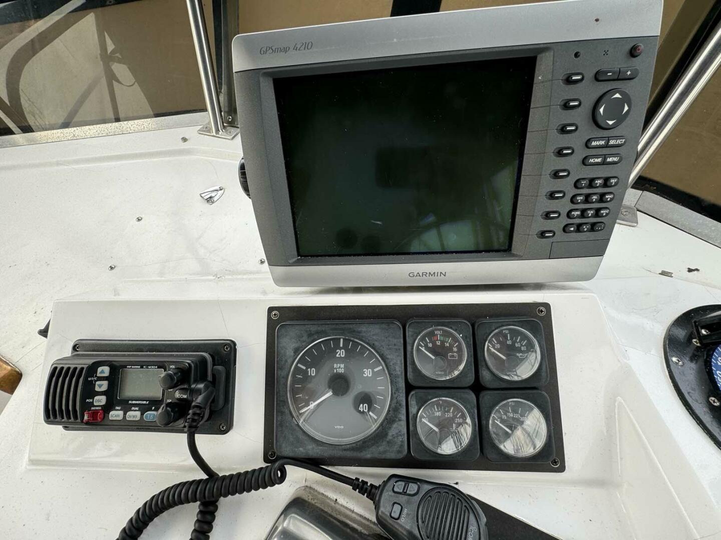 Slide: The Image of Sabre 34 Sedan 1999 - 4649315