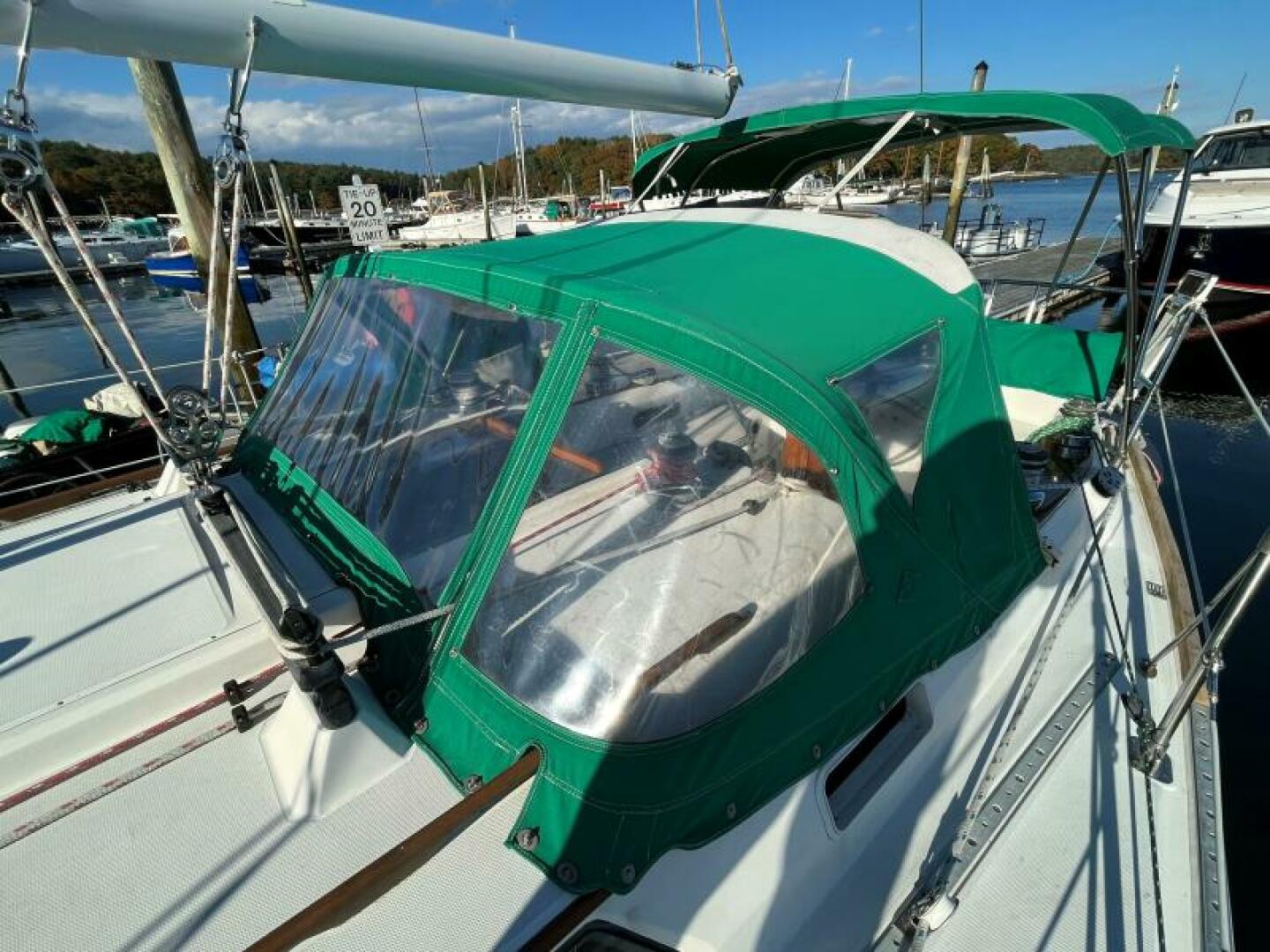 Slide: The Image of Sabre 34 Targa Dragonfly7 - 4179160