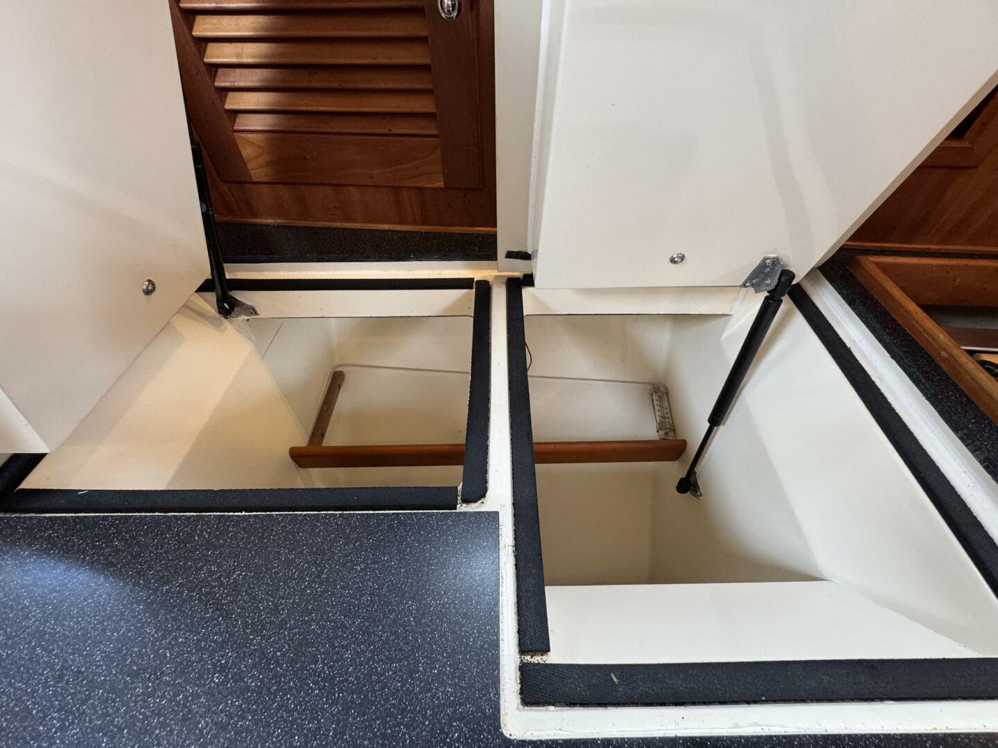 Slide: The Image of Sabre 362 Sloop 2000 - 5357960