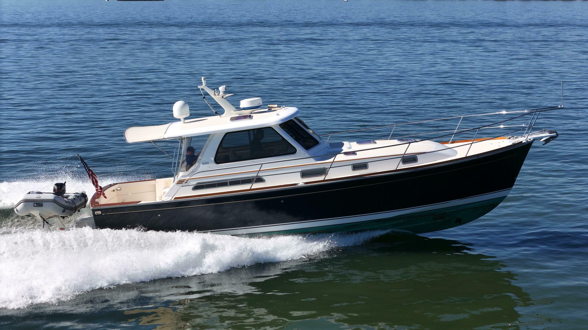 Slide: The Image of Sabre 38 Hardtop Express 2005 - 4753328