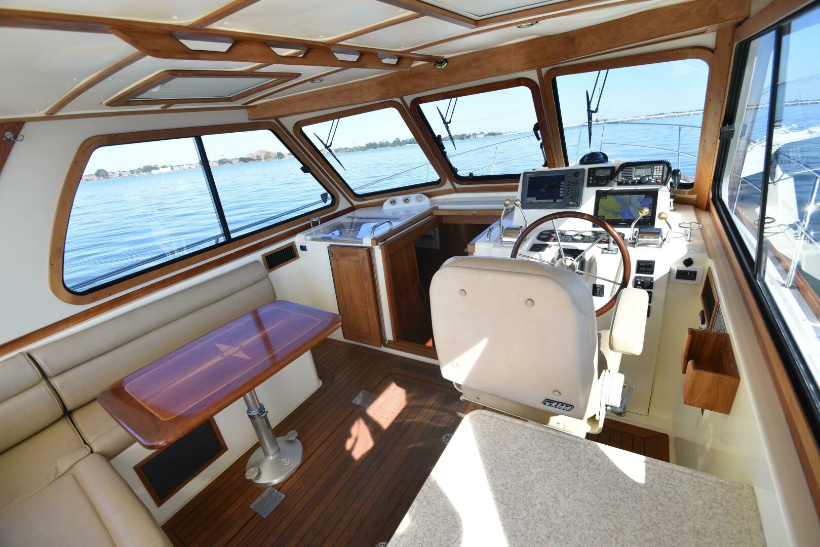 Slide: The Image of Sabre 38 Hardtop Express 2005 - 4753330