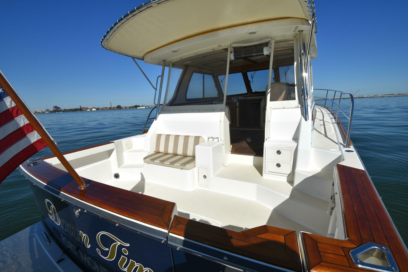 Slide: The Image of Sabre 38 Hardtop Express 2005 - 4753355