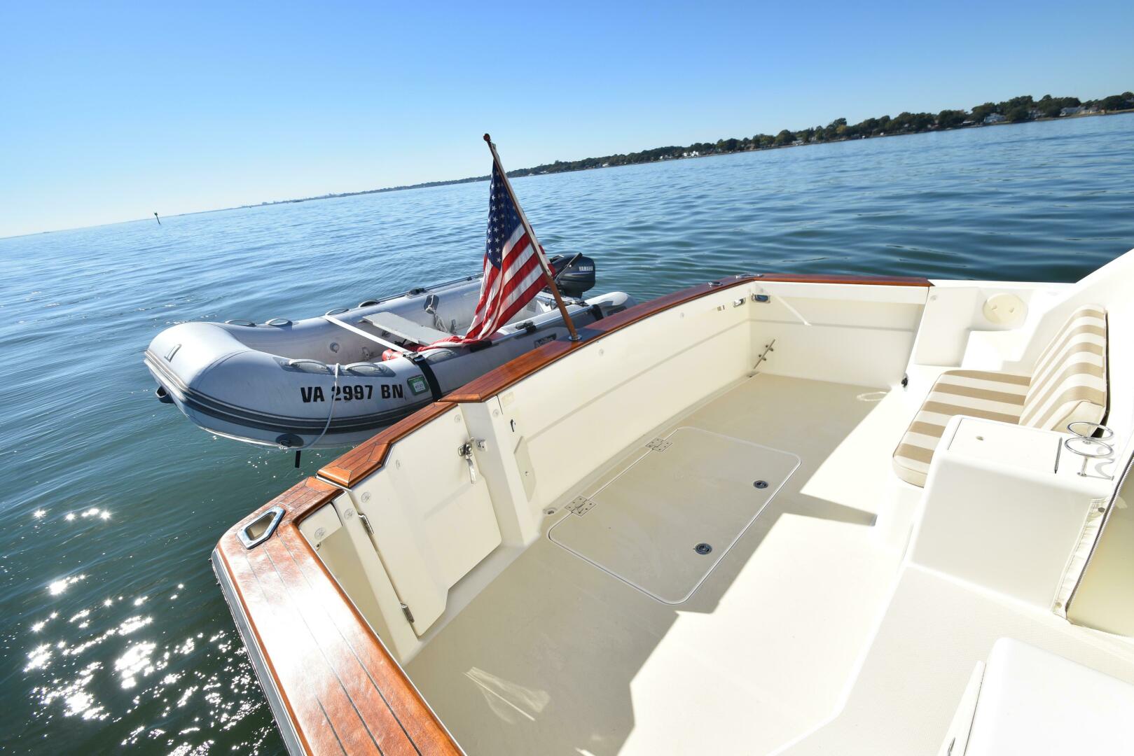 Slide: The Image of Sabre 38 Hardtop Express 2005 - 4753337