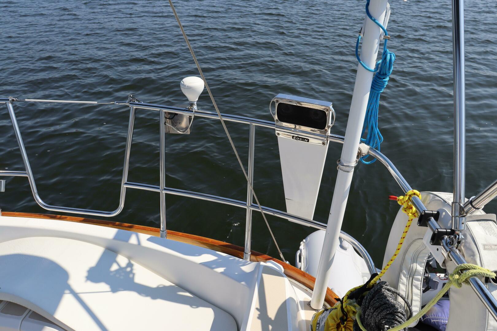 Slide: The Image of Sabre 402 2001 - 5511882