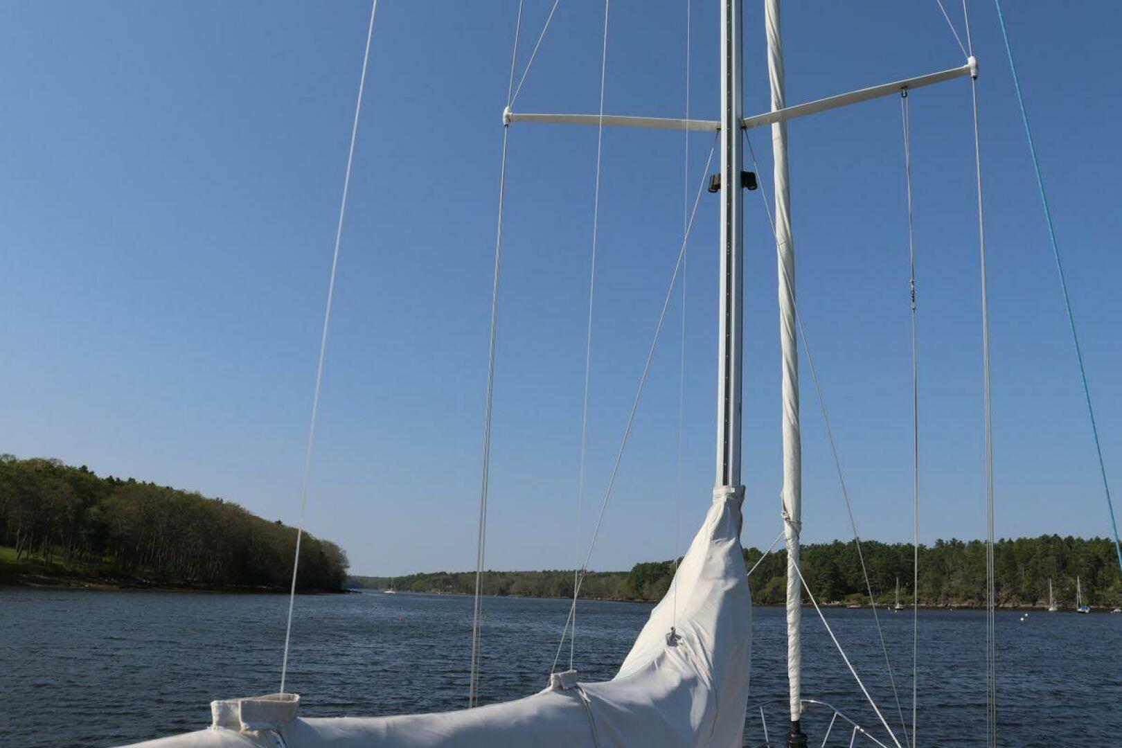 Slide: The Image of Sabre 402 2001 - 5511885