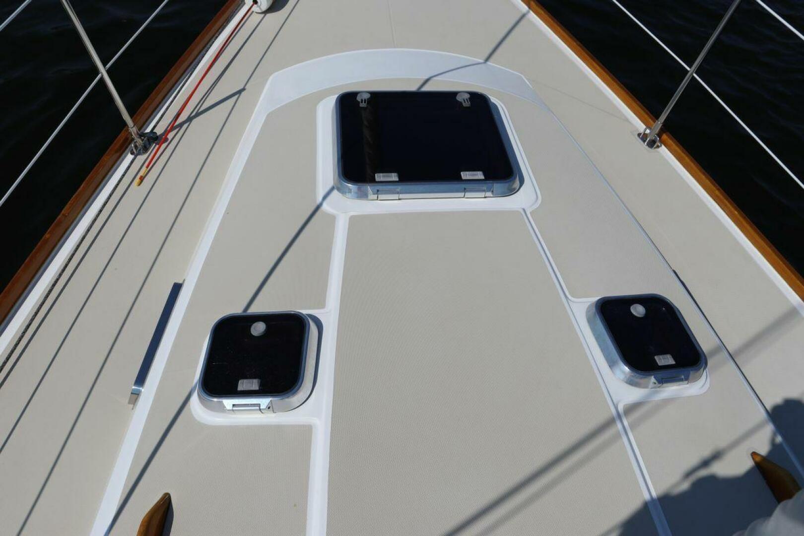 Slide: The Image of Sabre 402 2001 - 5511891