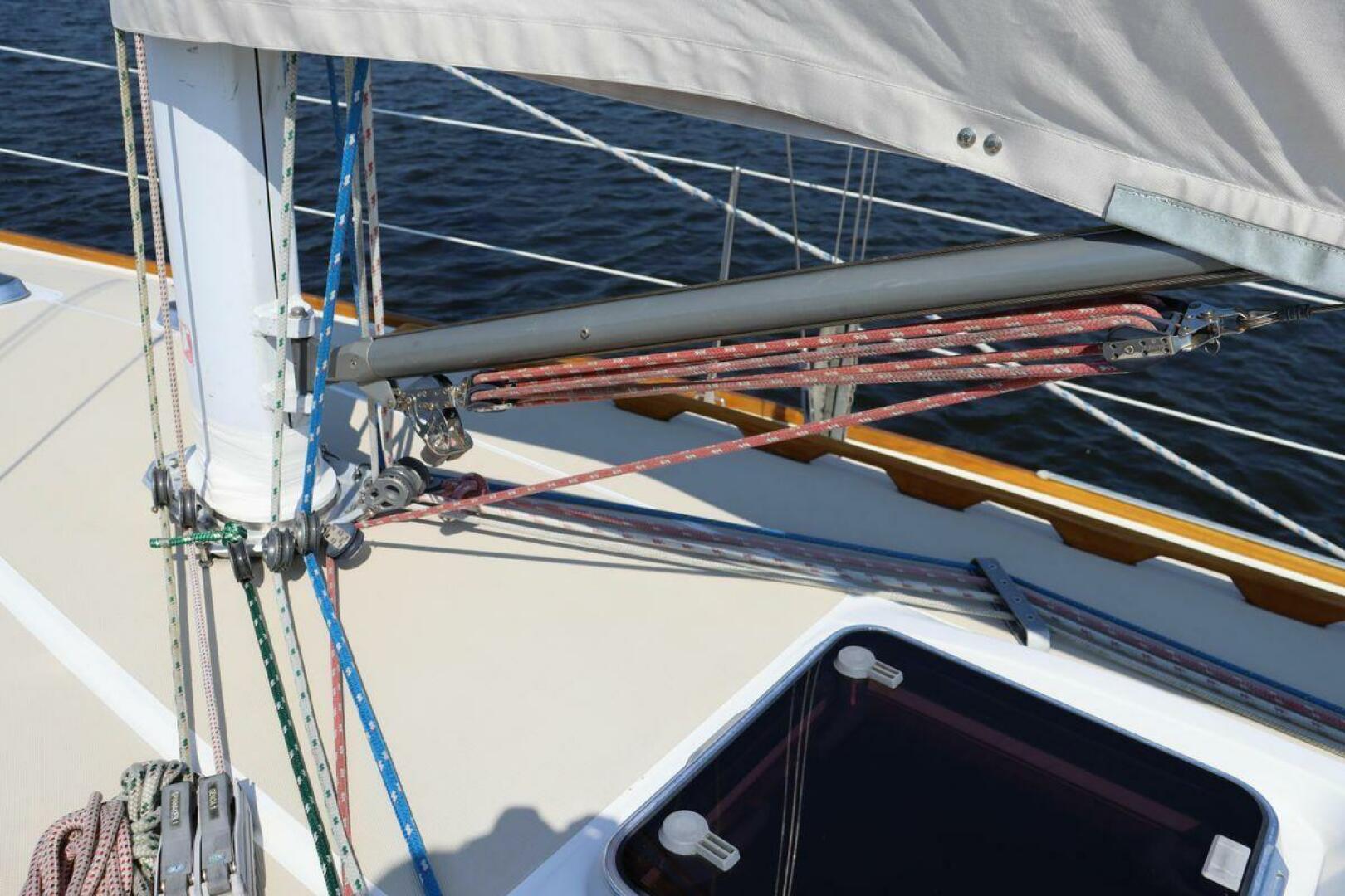 Slide: The Image of Sabre 402 2001 - 5511892