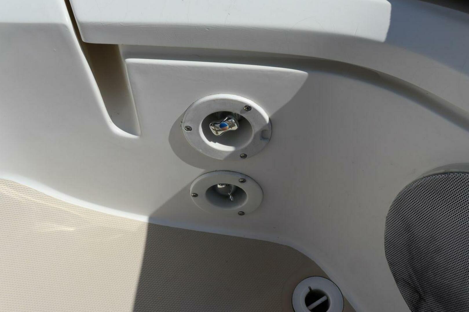 Slide: The Image of Sabre 402 2001 - 5511896