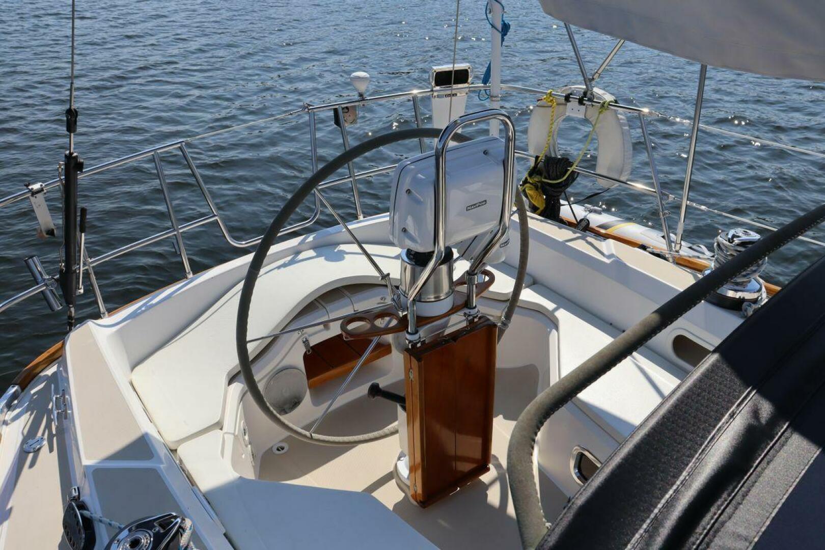 Slide: The Image of Sabre 402 2001 - 5511906