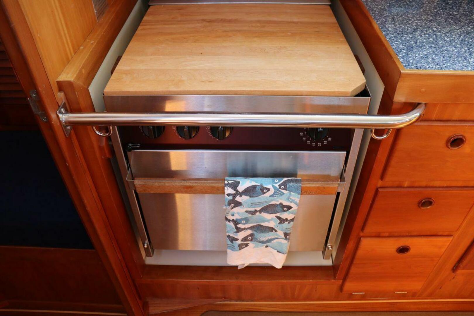 Slide: The Image of Sabre 402 2001 - 5511912