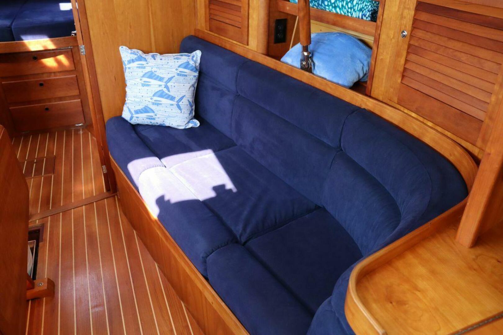 Slide: The Image of Sabre 402 2001 - 5511950