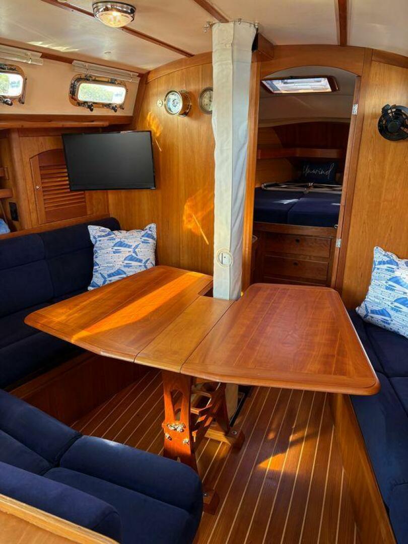 Slide: The Image of Sabre 402 2001 - 5511953