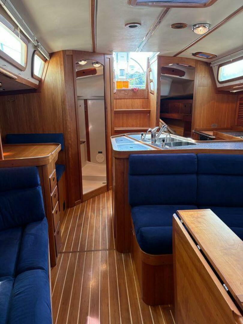 Slide: The Image of Sabre 402 2001 - 5511955