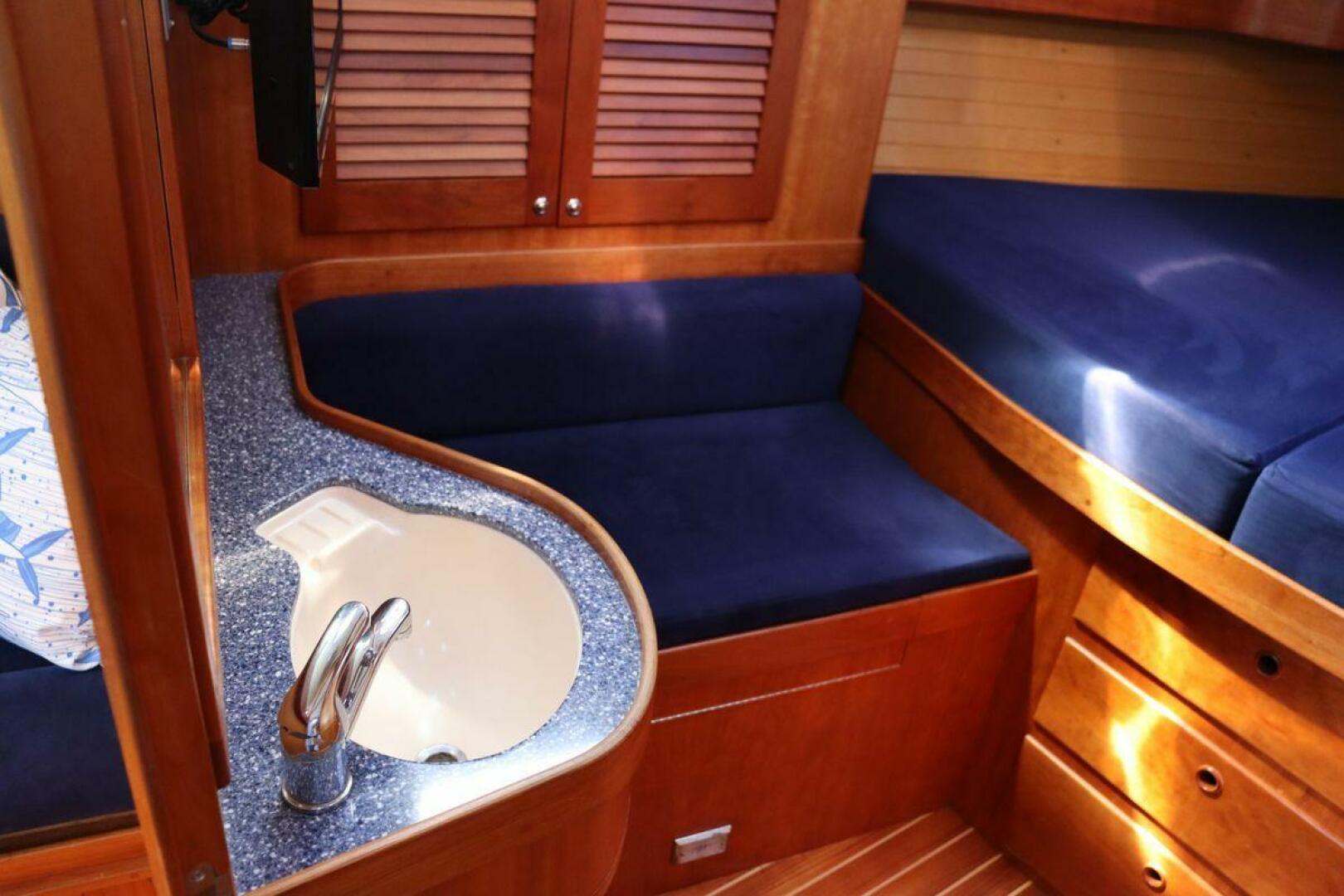 Slide: The Image of Sabre 402 2001 - 5511959