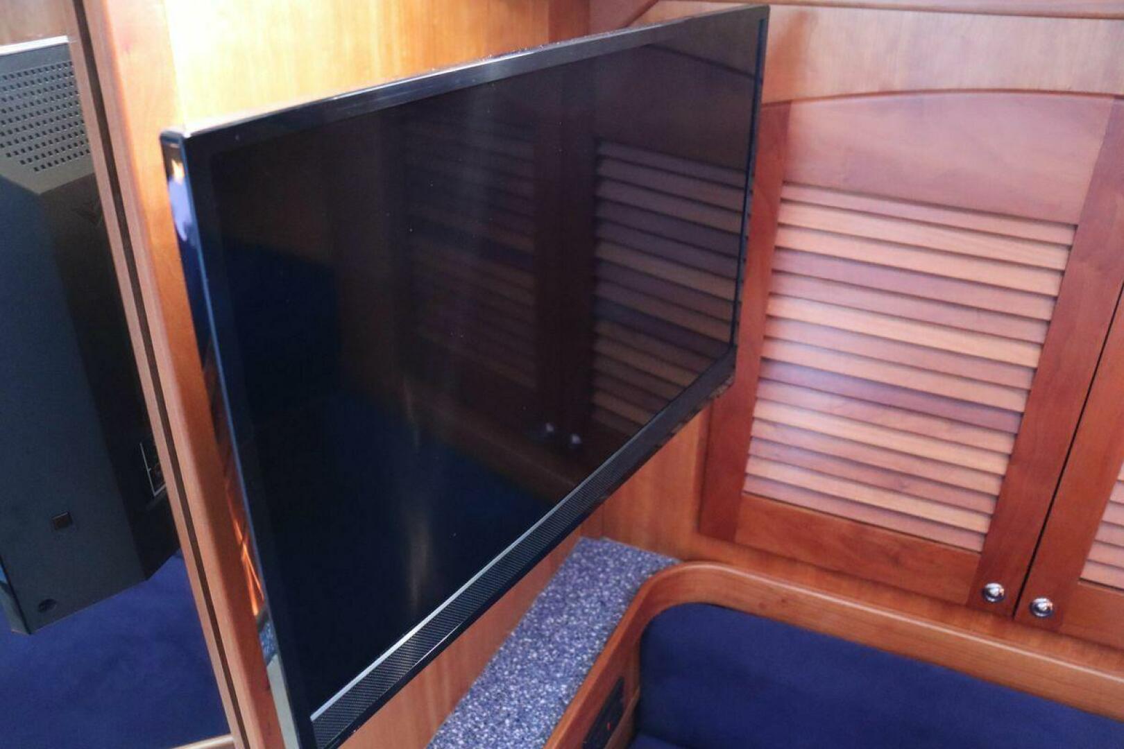 Slide: The Image of Sabre 402 2001 - 5511960