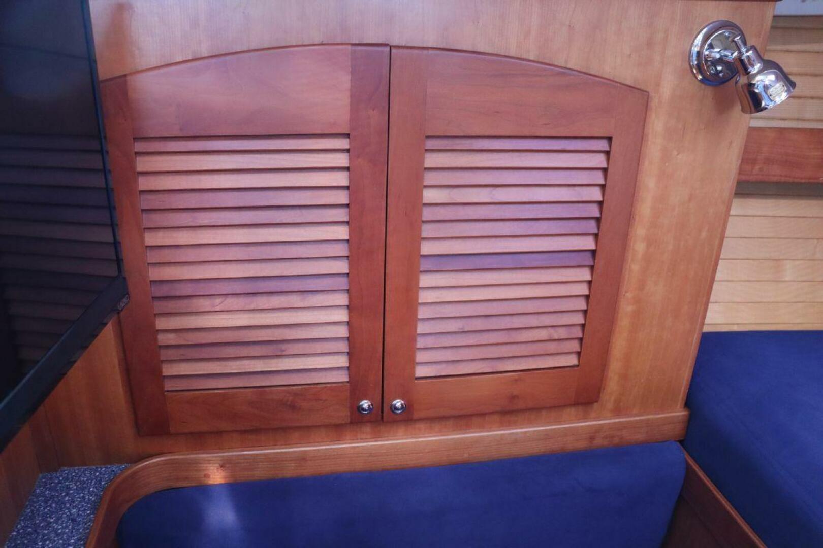 Slide: The Image of Sabre 402 2001 - 5511966