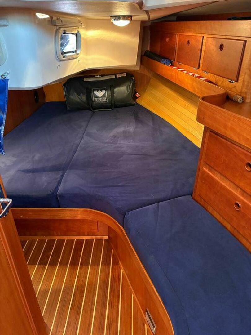 Slide: The Image of Sabre 402 2001 - 5511969